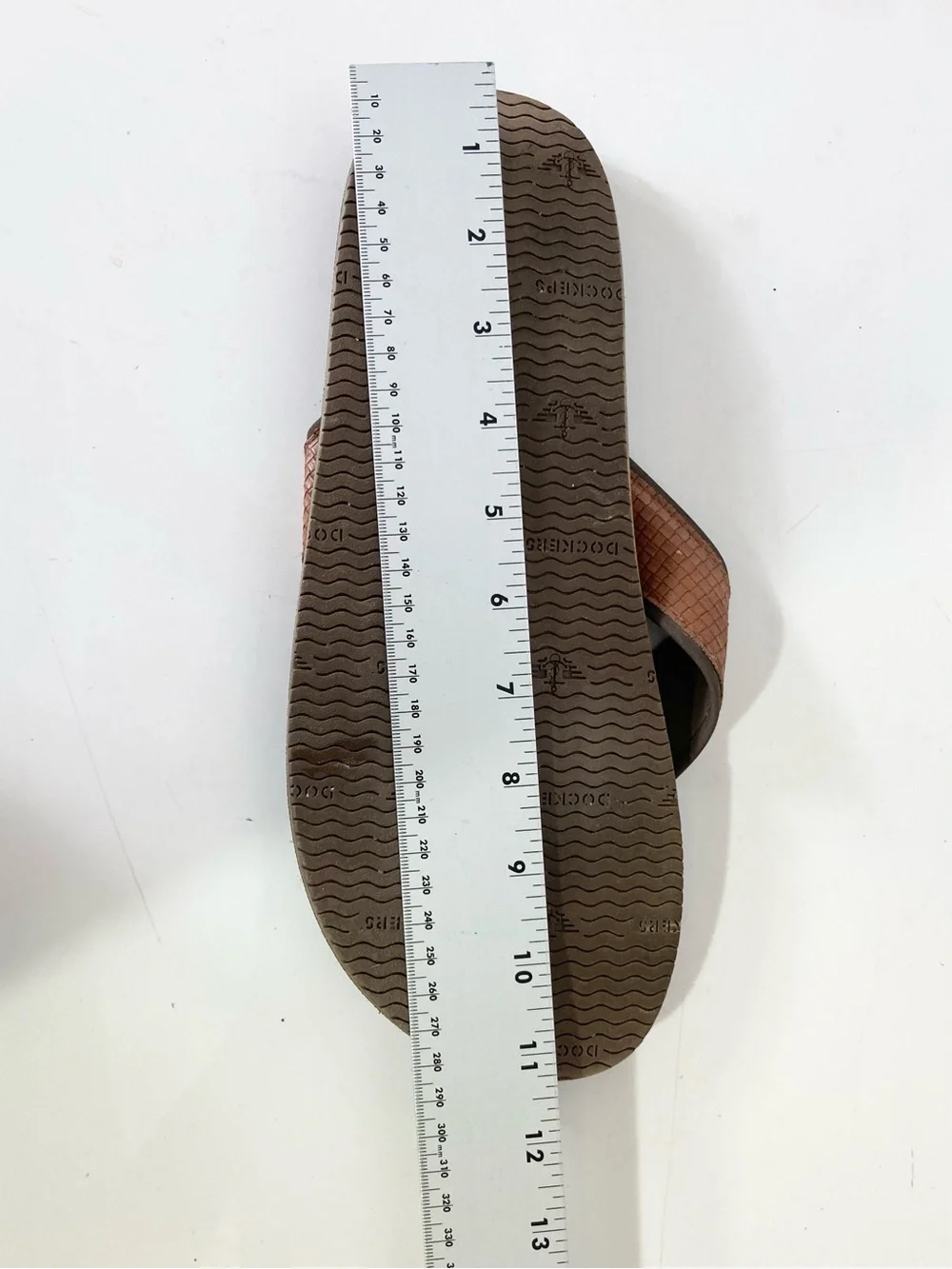 DOCKERS Sandals Men 10 Brown Flip-Flops Thong Slip-On